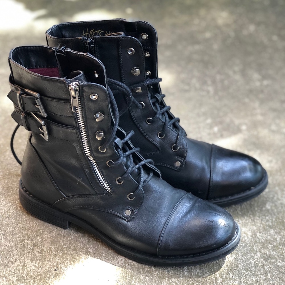 Women combat style boot